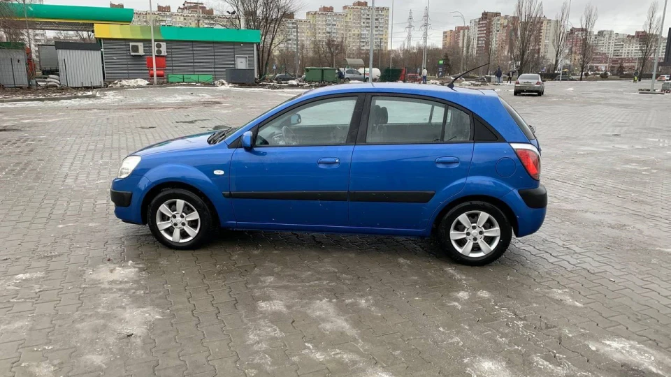 KIA Rio 5-door 3
