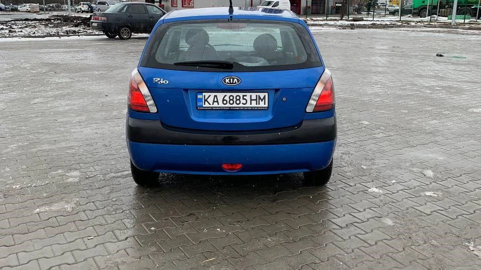 KIA Rio 5-door 4
