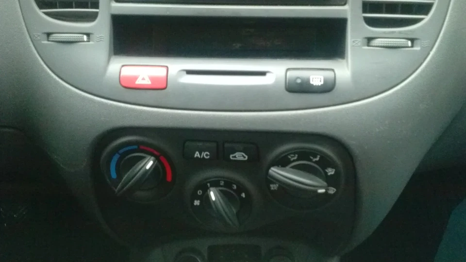 KIA Rio 5-door 4