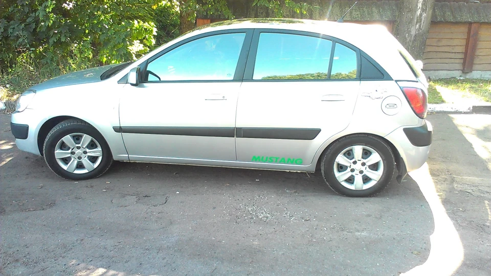 KIA Rio 5-door 4