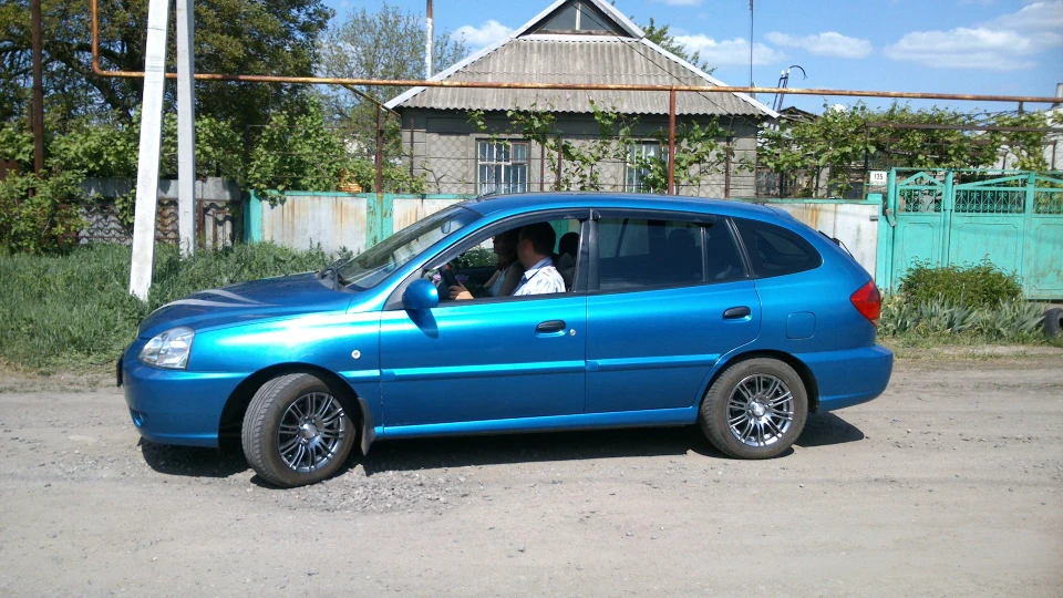 KIA Rio 5-door 4