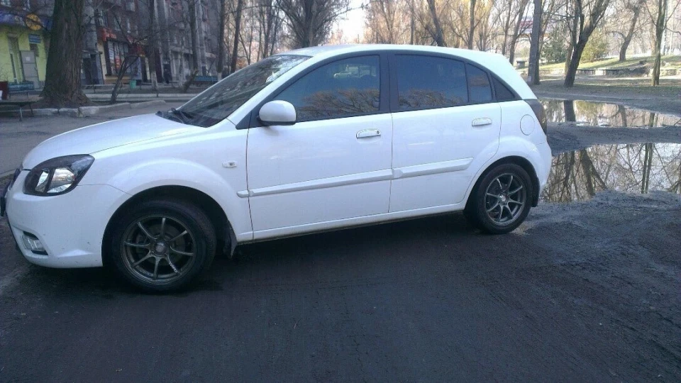KIA Rio 5-door 2