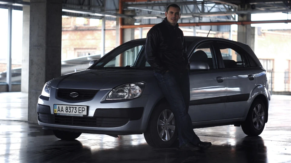 KIA Rio 5-дверний не 2.0 турбо