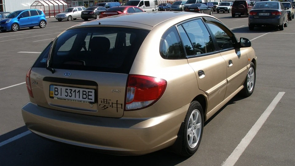 KIA Rio 5-door Золотий попеляц. 2