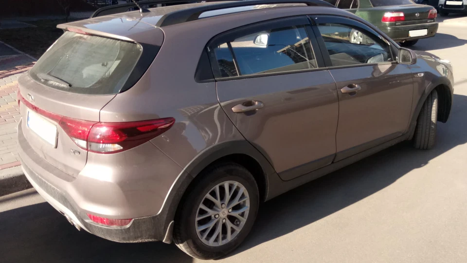 KIA Rio X-Line 3