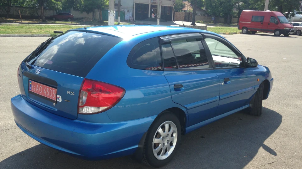 KIA Rio 5