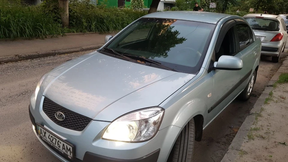 KIA Rio 5