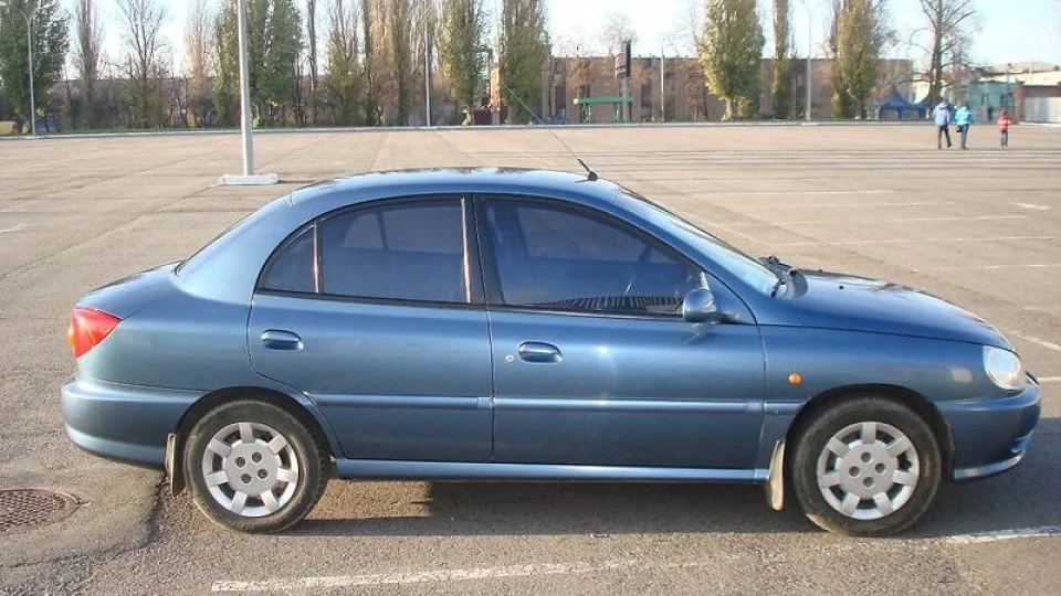 KIA Rio 4