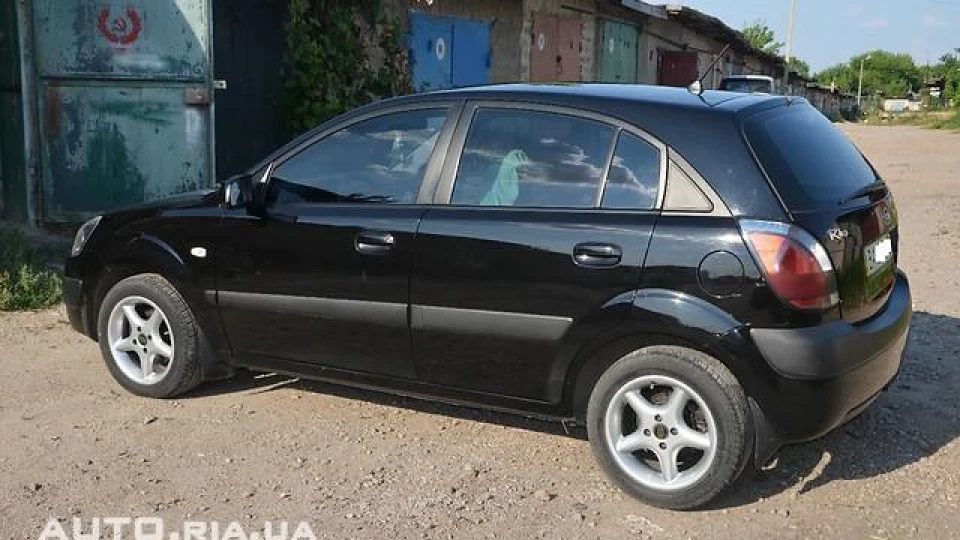 KIA Rio 5