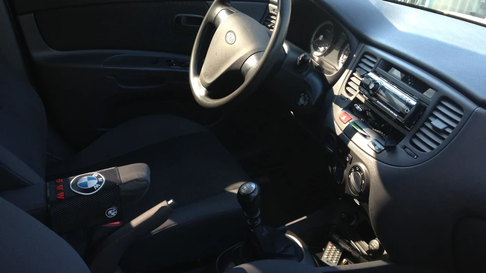 KIA Rio 1.4i 16v 5
