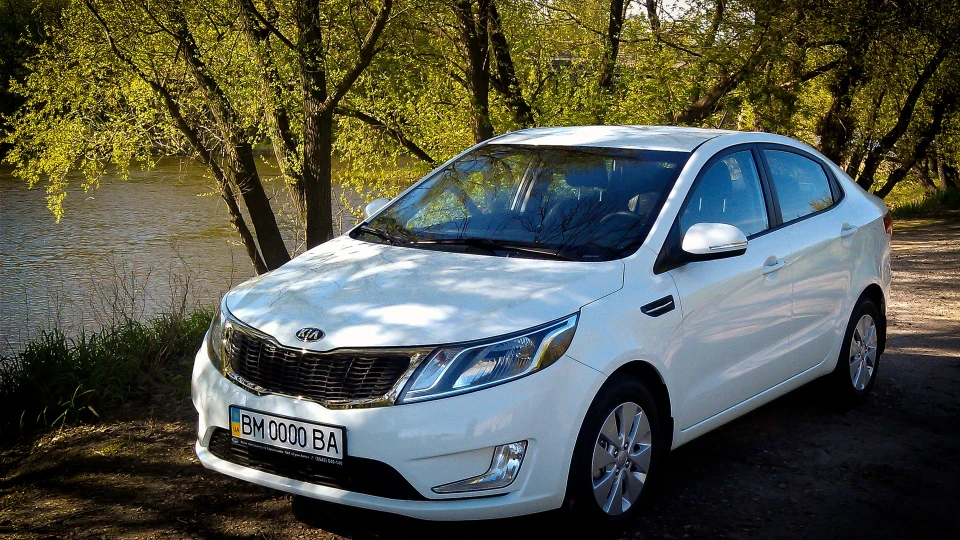 KIA Rio 1.6 MT top 2