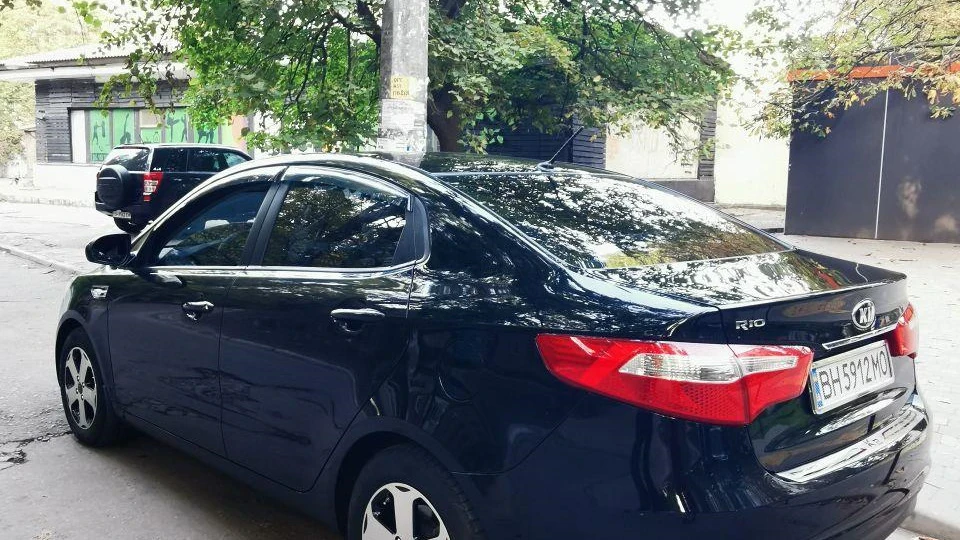 KIA Rio 1.6 3