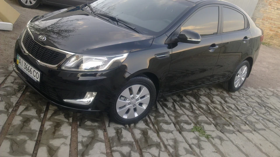 KIA Rio чорний принц 5