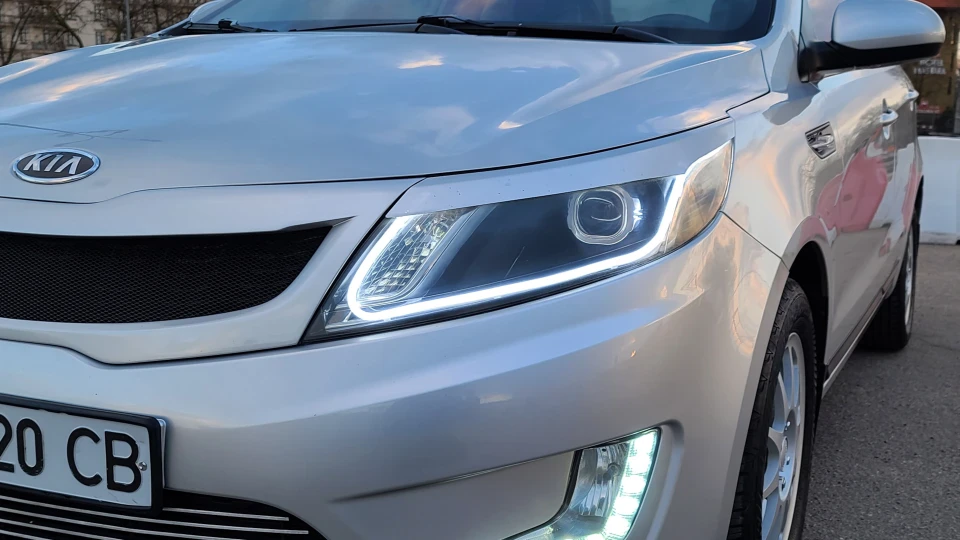 KIA Rio karabunga