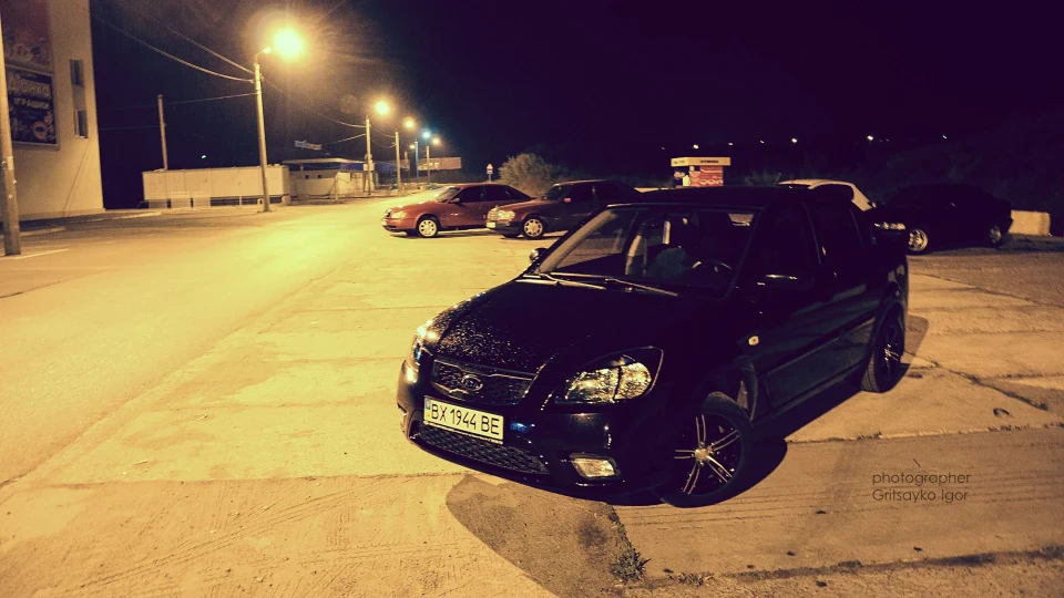 KIA Rio middle навшпиньки 5