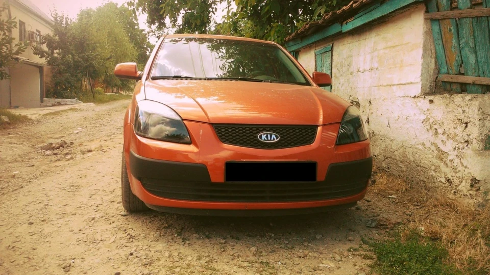 KIA Rio (: oıɹ ɐıʞ 4