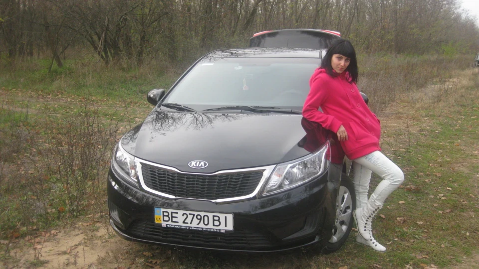 KIA Rio Phantom Black 3