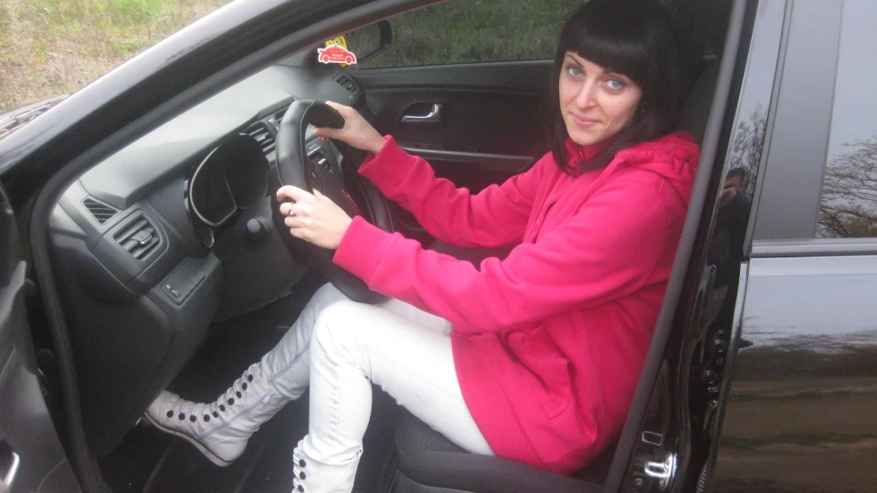 KIA Rio Phantom Black 4
