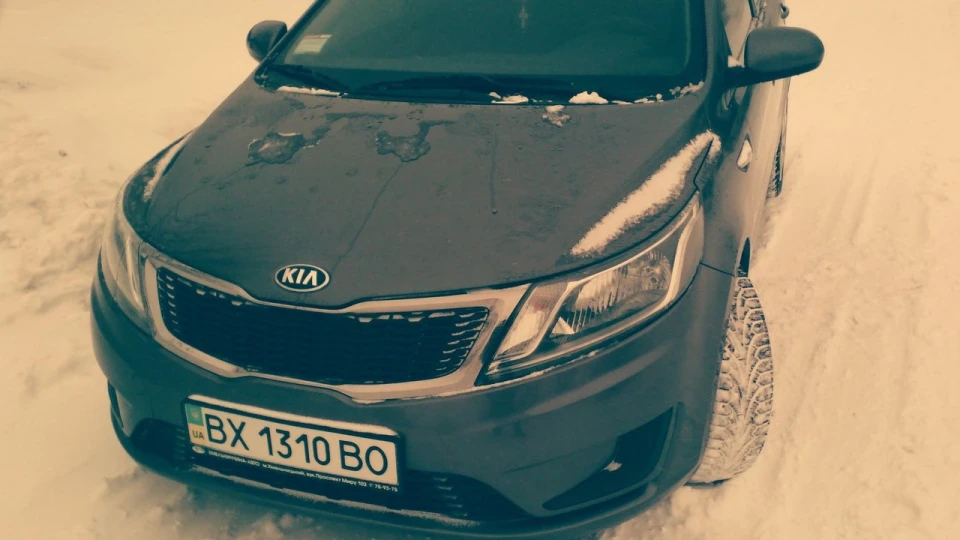 KIA Rio Сірий привид