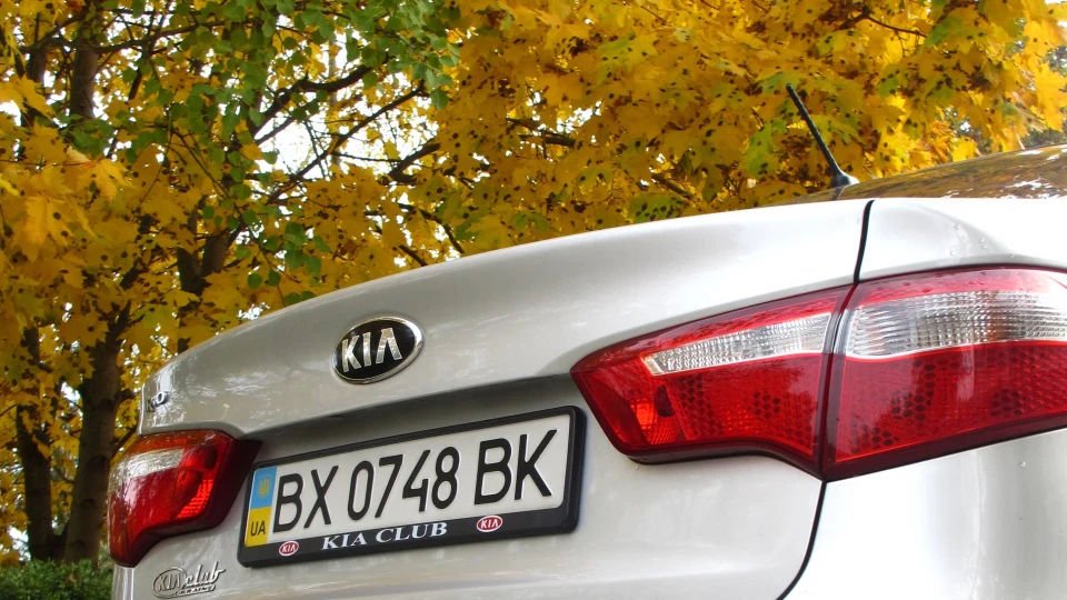 KIA Rio "Silver Arrow" 4