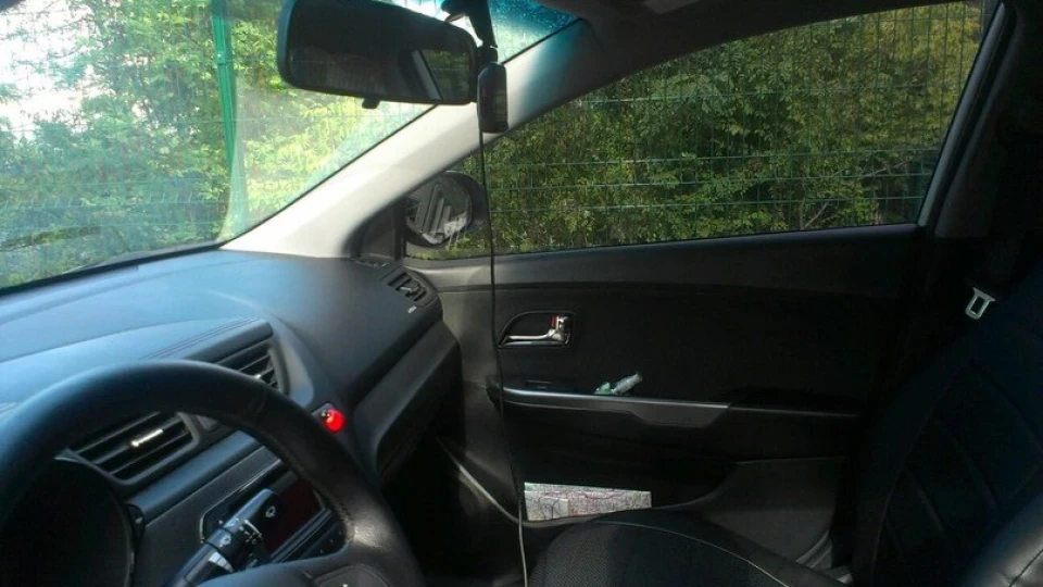 KIA Rio TOP 2