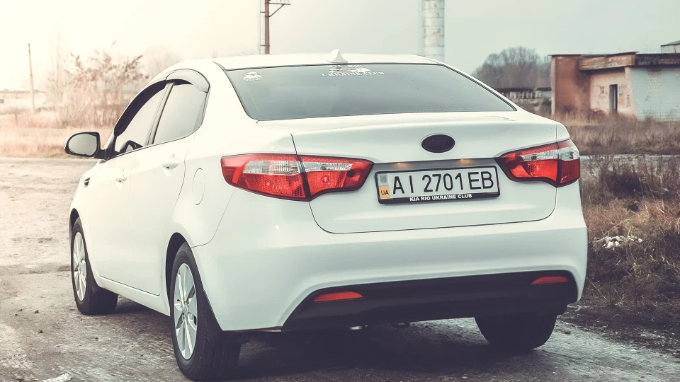 KIA Rio TOP 2