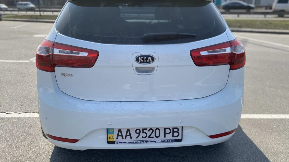 KIA Rio Хетчбек, Престиж. 4