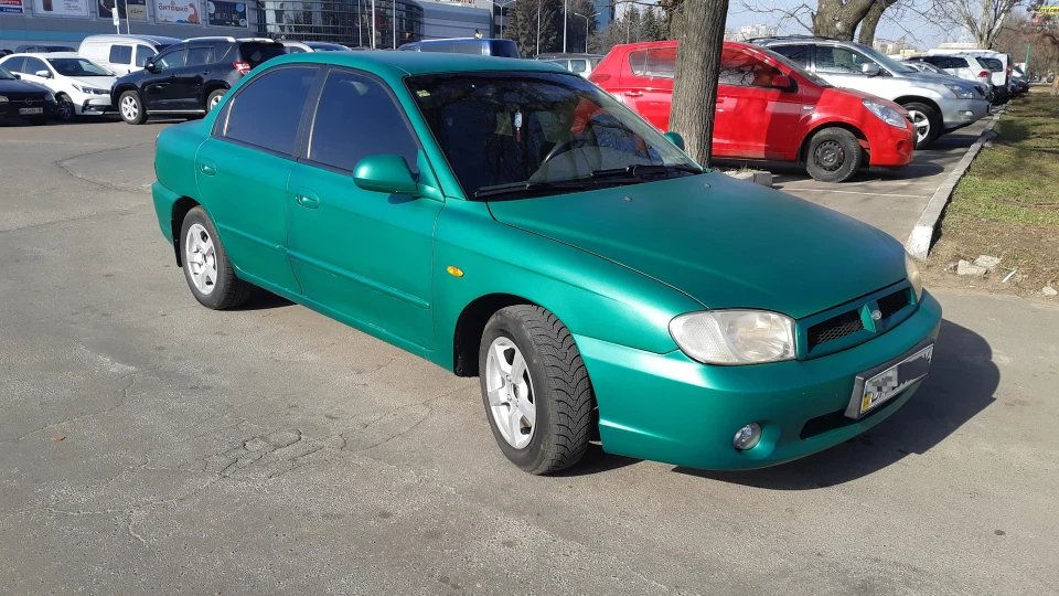 KIA Sephia 1,6 sr
