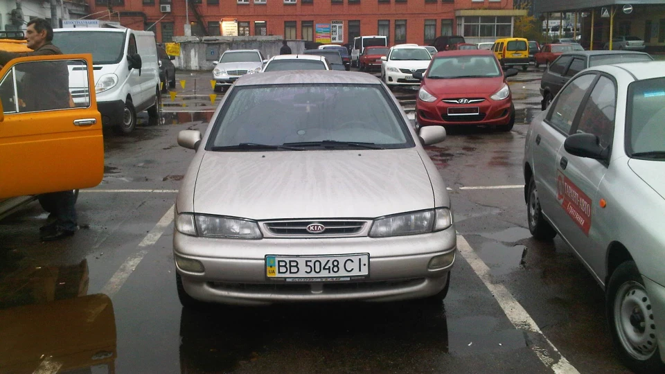 KIA Sephia GTX 1.5 хетчбек
