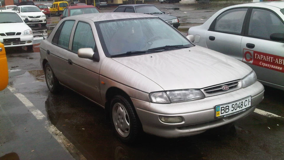 KIA Sephia GTX 1.5 хетчбек 2