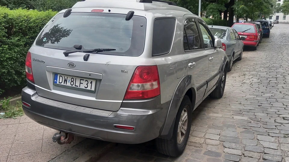 KIA Sorento 4