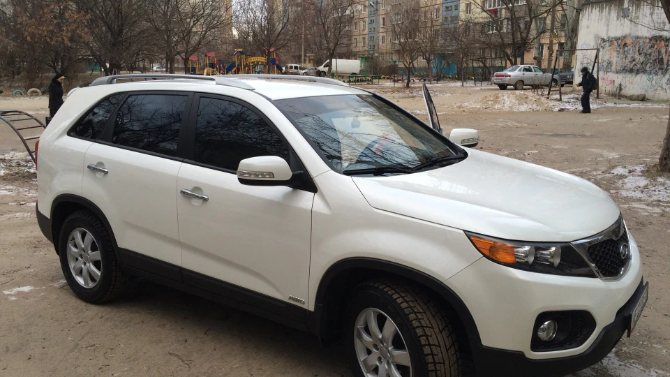 KIA Sorento 2.4i газ-бензин 3