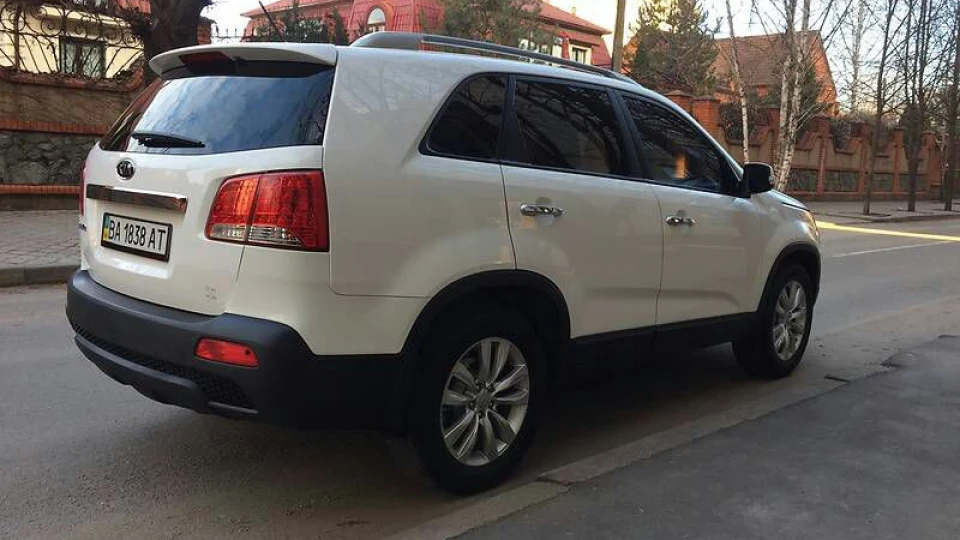 KIA Sorento білосніжка