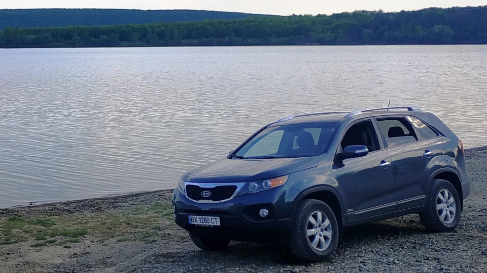 KIA Sorento Black Hornet 5