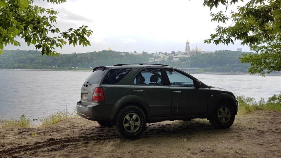 KIA Sorento EX 2.5D AT part-time 4