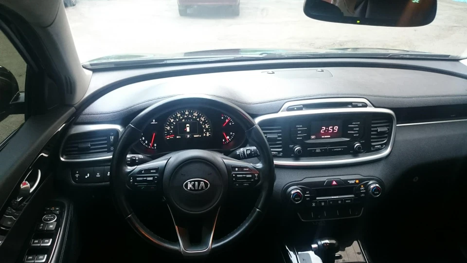 KIA Sorento Графіт платинум 2.0 турб 2