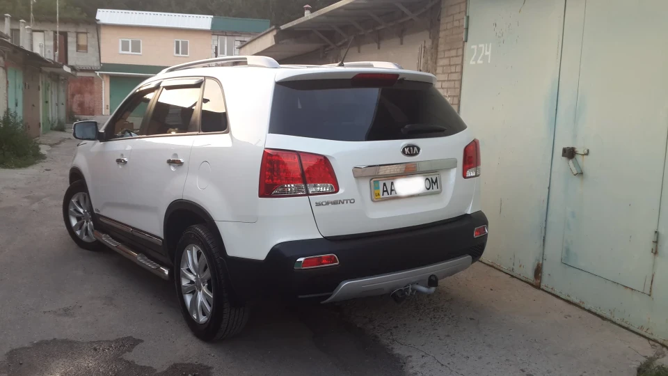 KIA Sorento Красень 4