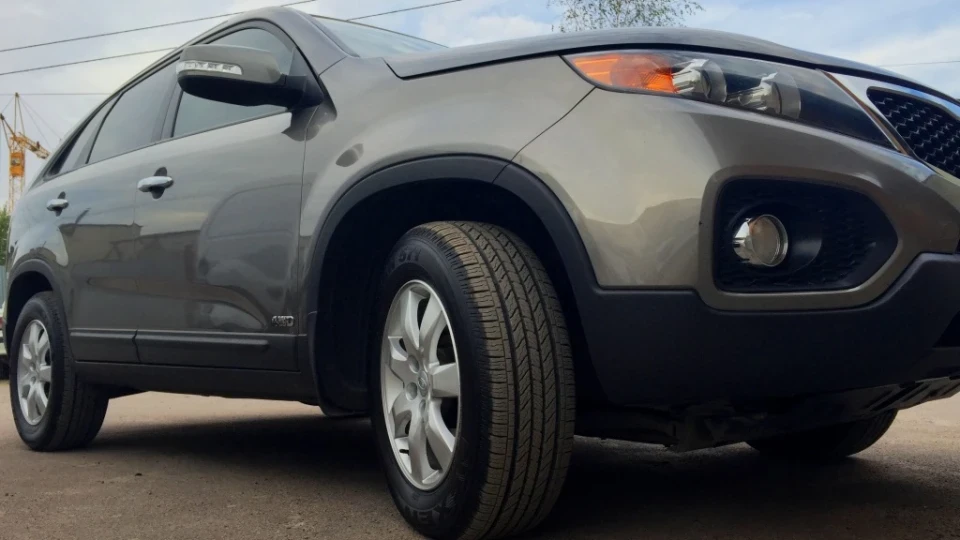 KIA Sorento Сірий металік 2.2CRDI 3