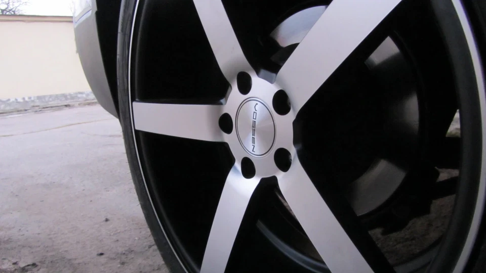 KIA Sorento -=Snow on Vossen Wheel=- 4