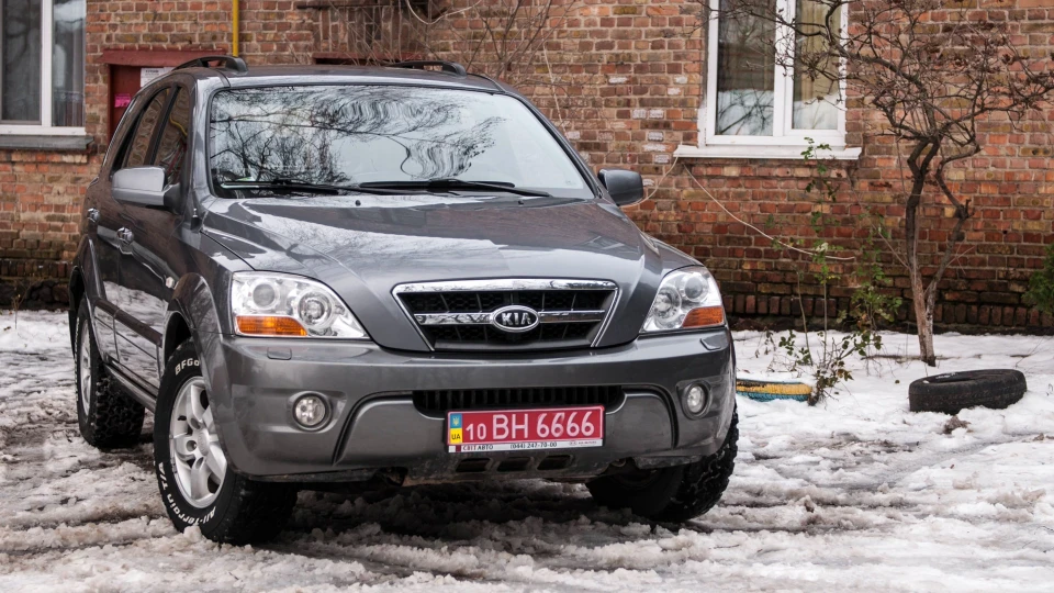 KIA Sorento Tank 4