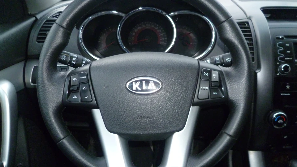 KIA Sorento White Edition 4