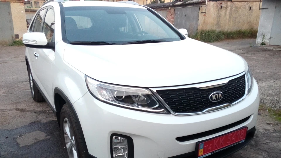 KIA Sorento XM FL White pearl 2.2d 2