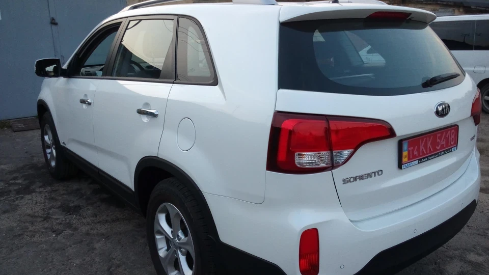 KIA Sorento XM FL White pearl 2.2d 4