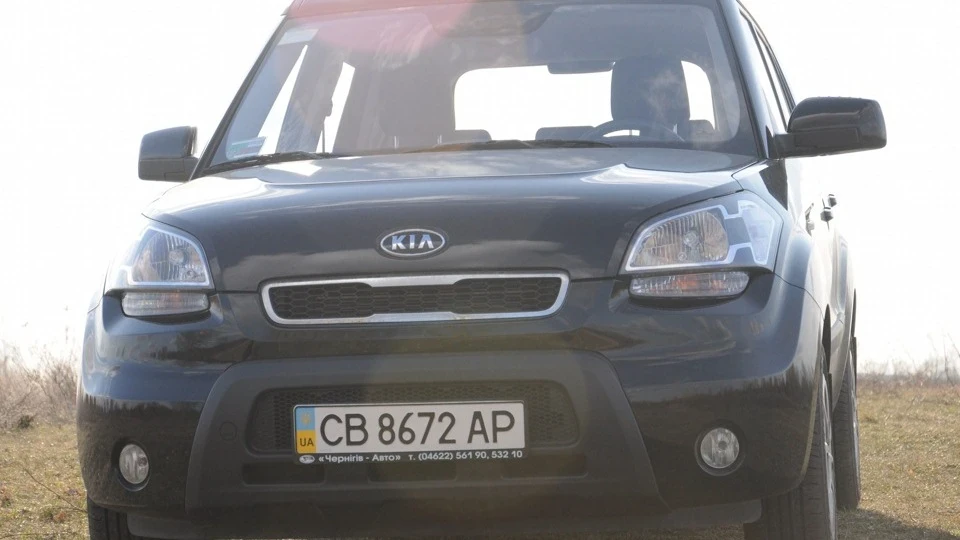 KIA Soul Біла душа в чорному тілі