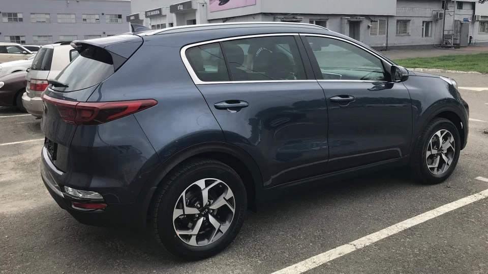 KIA Sportage 1.6 AT FL Cosmo 2