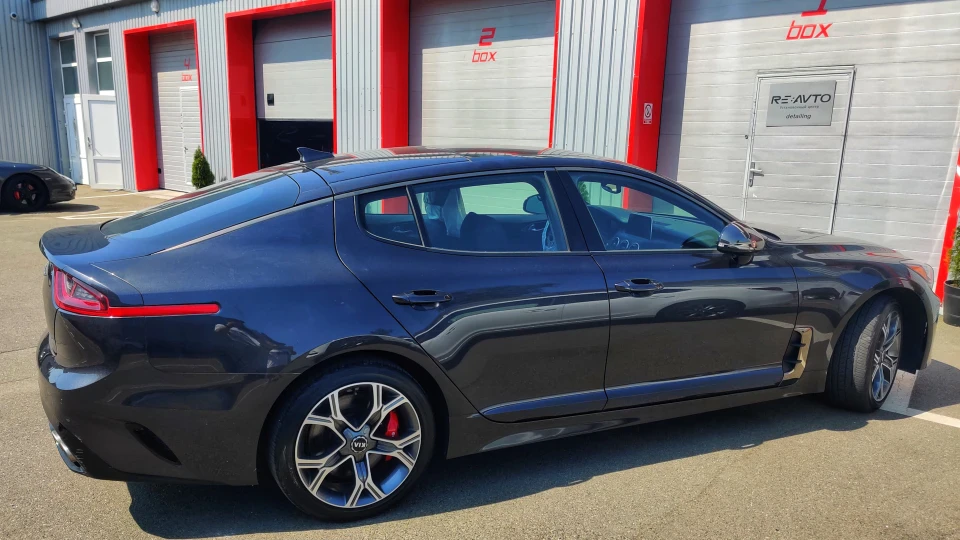 KIA Stinger GT AWD 3