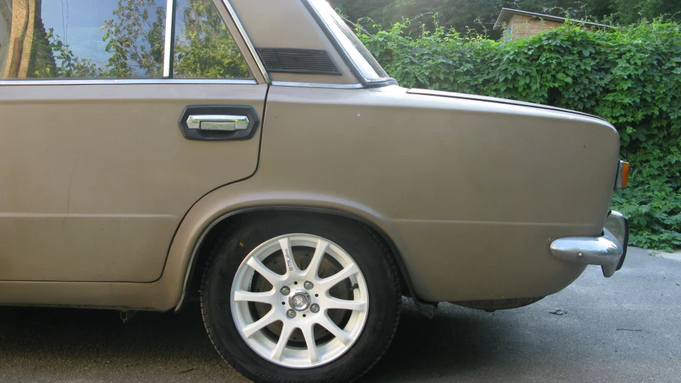 Lada 2101 4