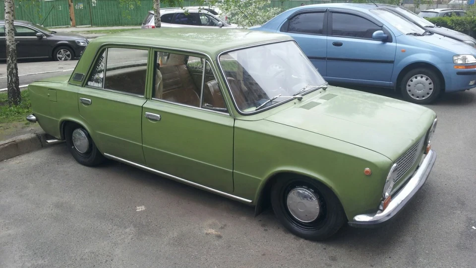Lada 2101 1 dual carb 5