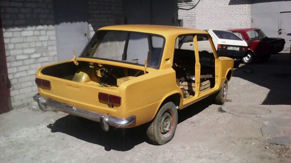 Lada 2101 2101 апельсин 3