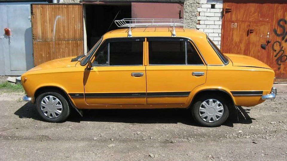 Lada 2101 '78 Oldsmobile 5